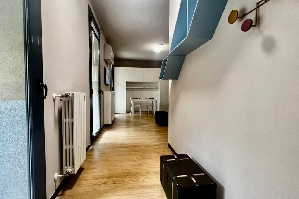 Urban House - Comfy Flat Navigli Milan Center, Milan
